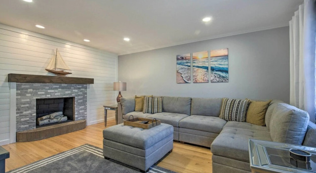 Апартаменты Modern Middletown Retreat, Minutes to Downtown!