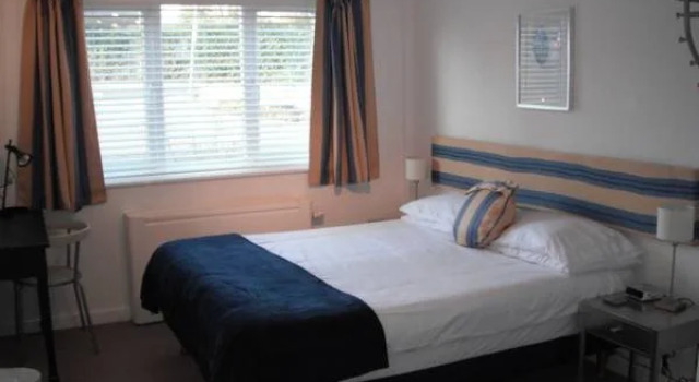 Basingstoke Lodge, Забронировать Отель Бизнес-отели Англии, 4* 5*
