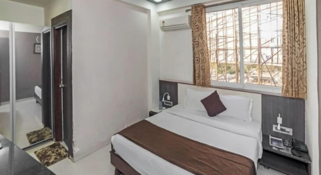 Номер Deluxe Hotel Kohinoor Plaza