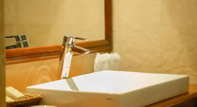 Люкс с балконом Sada Hotel