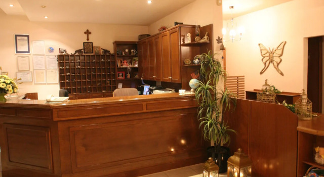 Sarantis Hotel