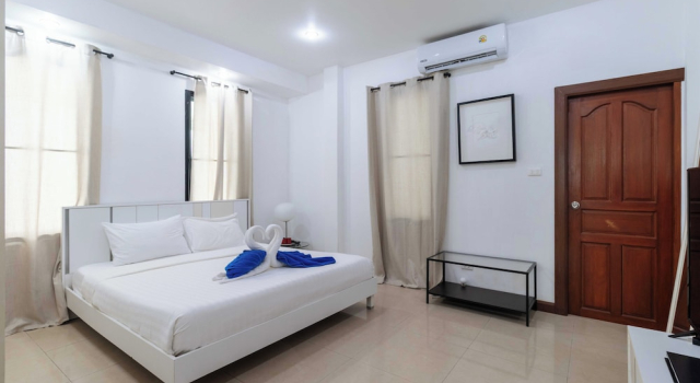 3BR Pool Villa Near Boat Avenue V303, Забронировать Вилла Таланг остров Пхукет