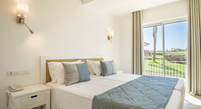 Clube Porto Mos - Sunplace Hotels & Beach Resort, Забронировать Отель Лагуш Барловенто