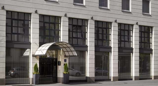 K+K Hotel am Harras, Забронировать Отель Отели Мюнхена с парковкой, рядом с Октоберфест - Луг Терезы, Парковка
