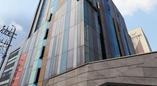 Tria Hotel