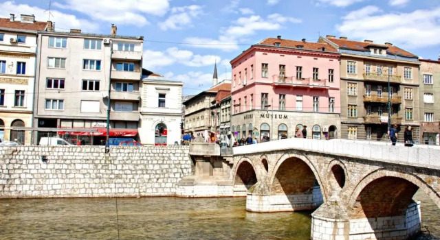 Apartment Latin Bridge, Забронировать Апартаменты/квартира Отели Сараево с парковкой, рядом с Улица Башчаршия, Парковка