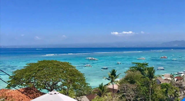 Вилла с видом на море Lembongan Island Beach Villas