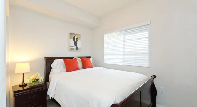 LA007 3 Bedroom Apartment By Senstay