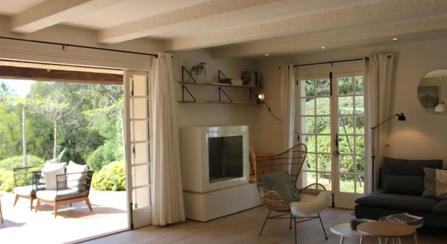 Southern French Villa With Private Pool and Stunning Views of the Mediterranean Sea, Забронировать Вилла Коттеджи Ла-Круа-Вальме, рядом с Пляж Жигаро, Коттедж