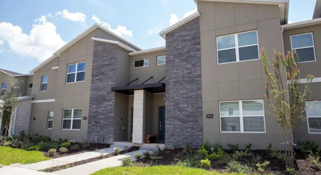 396 - 4bd/3ba Luxurious Homechampions Gate Resort
