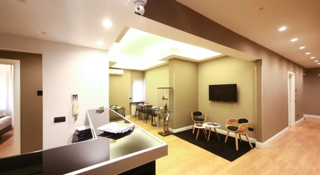Номер Standard с балконом 7th Floor Suite