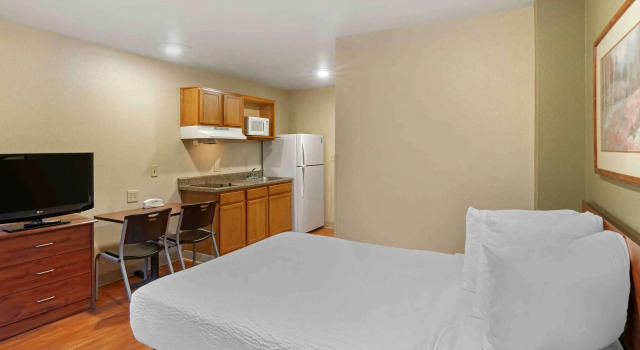 Люкс Extended Stay America Select Suites - Kansas City - South - I-49