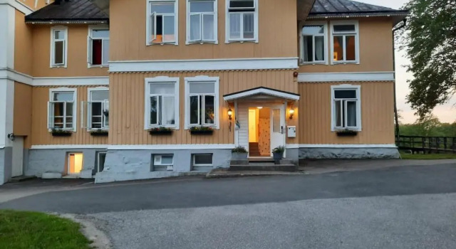 Hunnebergs Gård Hostel & Camping, Book Campground  