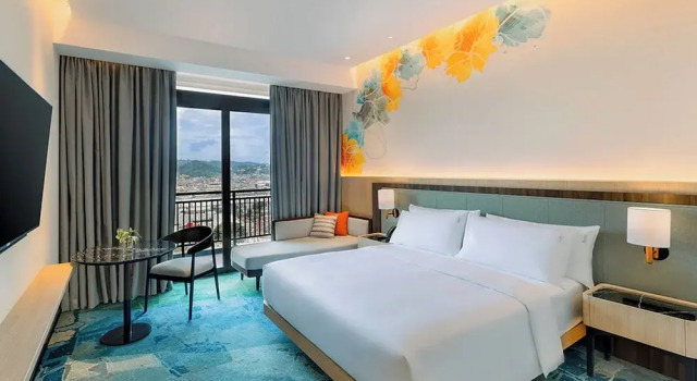 Номер Standard с балконом Holiday Inn Lampung Bukit Randu by IHG