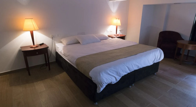 Deluxe familie over to etager suite Koresh Hotel