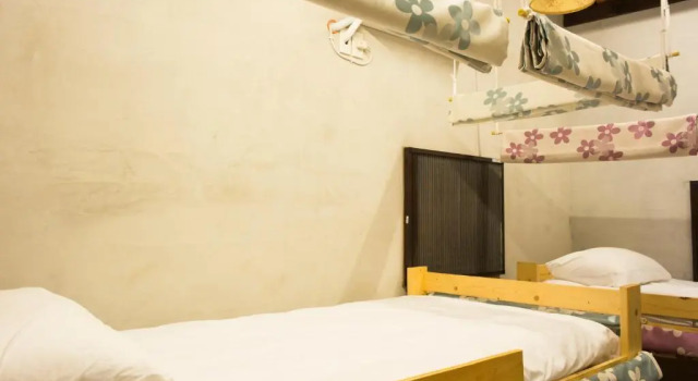 Кровать в общем номере Horseshoe Crab Cottage - Hostel
