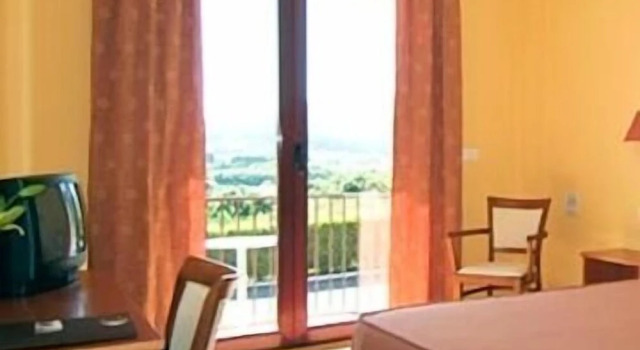 Двухместный номер Standard Hotel Lombiña