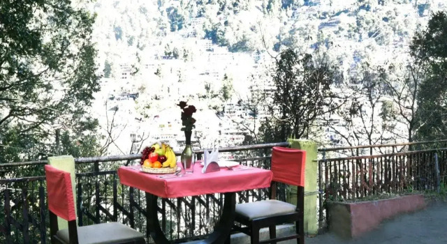 OYO Rooms Near Ayarpatta Slopes Nainital, Rezervovat Hotel Nainital Uttarakhand