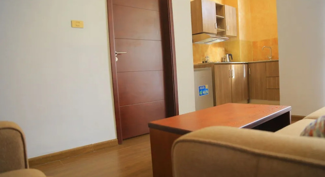 Апартаменты Classic Black Horse Hotel Apartment