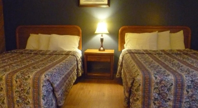Standard- firedobbelt værelse Timber Inn Motel