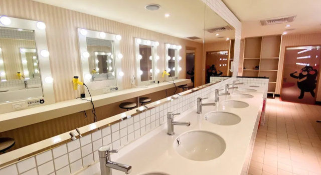 Bett im Wohnheim (Frauenwohnheim) mit Stadtblick Hey Bear Capsule Hotel