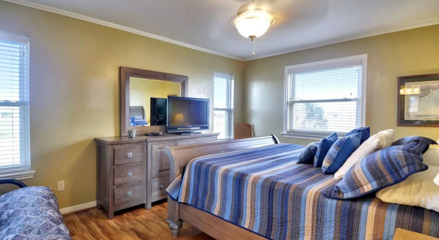 A Sunny Sandbar 3 Bedroom Home, Book Feriehus Sommerhuse i Houston, Hytte