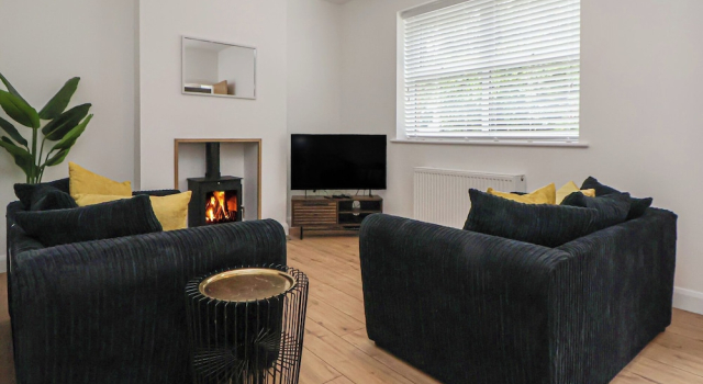 5 Marsh Lane, Book Feriehus  