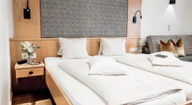 Полулюкс Standard с балконом B&B Hotel Die Barbara