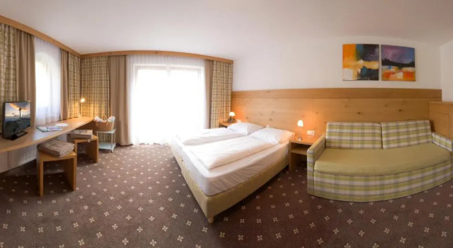 Полулюкс Hotel zum grünen Tor