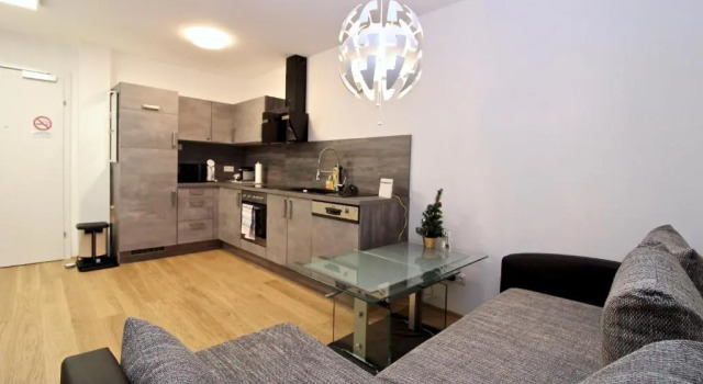 Balcony/Pool/Free Parking Garage Studio, Rezerwuj Hotel Hotele w 22. Donaustadt z basenem, Basen