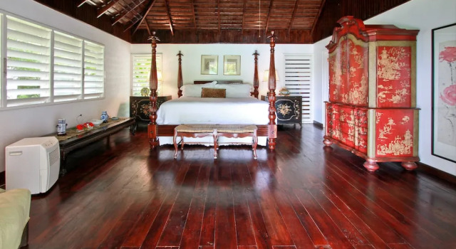 Sea Island, 6BR by Jamaican Treasures, Забронировать Вилла Отели Монтего-Бэй с парковкой, Парковка