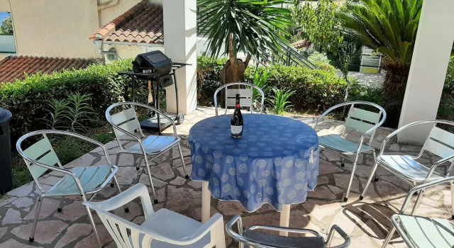 Sea-view Apartment in Benitses with Terrace or Balcony