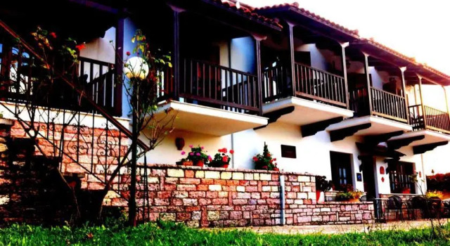 To Konaki, Book Guesthouse Hotels in Central Greece with Parking, Parking