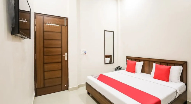 Oyo 47577 Hotel Goldenland