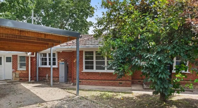 Golden Square Gold Class Guest House, Bendigo, Book Pension Gæstehuse i Bendigo, Pension