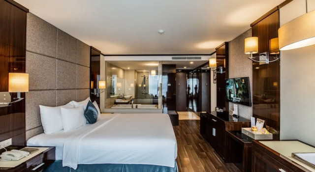 Двухместный номер Deluxe с видом на залив Central Luxury Hạ Long Hotel
