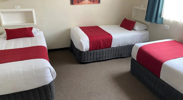 Люкс Country Gardens Motel