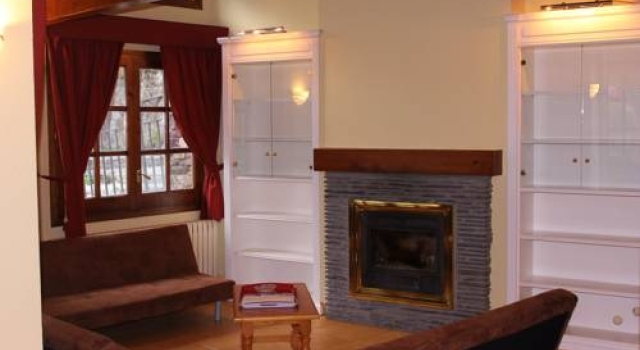 Arinsal Duplex, Забронировать Отель Отели Аринсал с завтраком, рядом с Горнолыжный подъемник Лес Фонтс, Завтраки