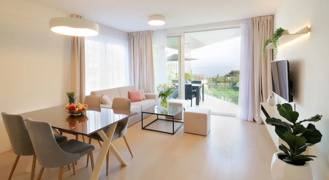 Modern apartment near the sea