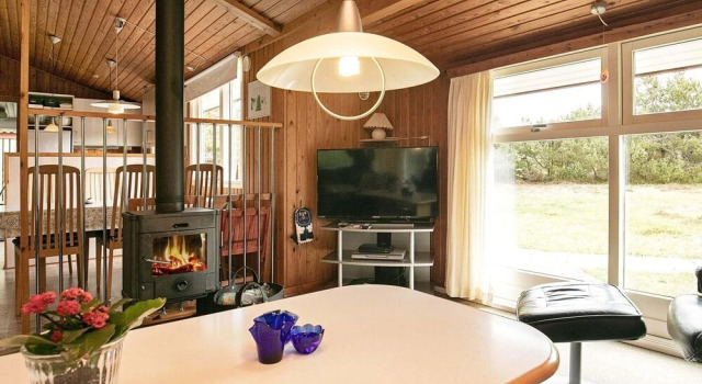Tranquil Holiday Home in Nordjylland With Terrace, Buchen Sie Hotel Insel Laeso Dänemark