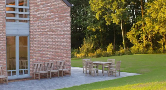 Коттедж с 4 комнатами Holiday Home Beausoleil