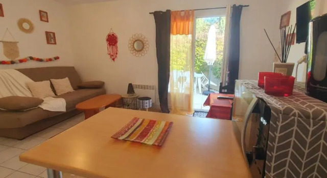 Petite maison au calme garrigue et mer Montpellier, Book Hotel Montpellier Hérault