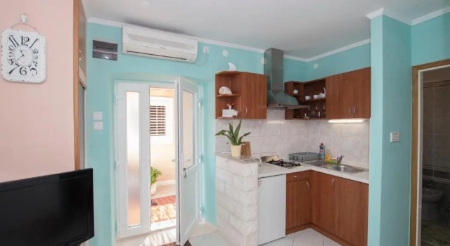 Студия Radovčić Apartments and Rooms