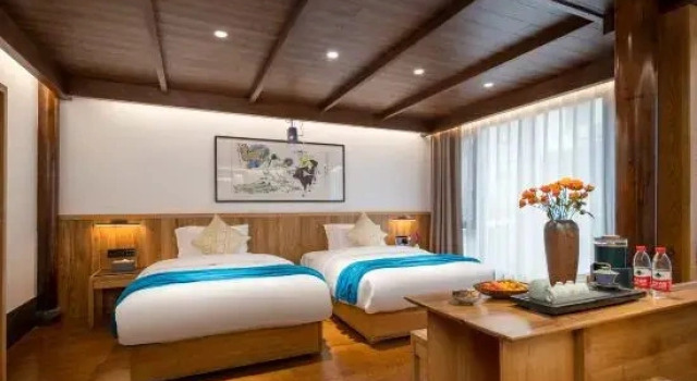 Кровать в общем номере с 6 комнатами Yunyao resident hostel