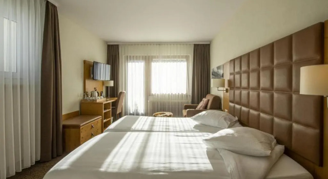 Трёхместный номер Standard Hotel Olympic - Montana Center