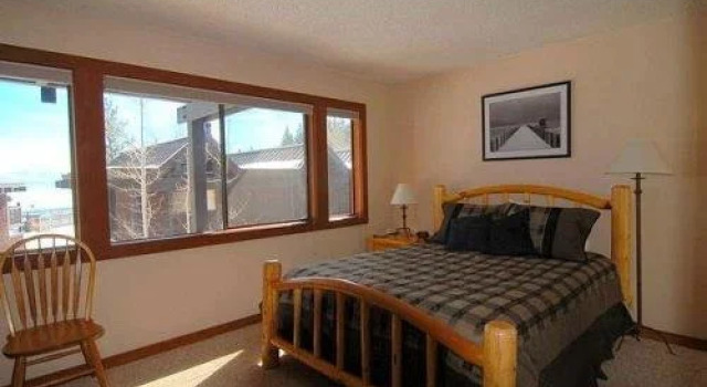 Moose Cabin Year-round Outdoor Fun w/ BBQ