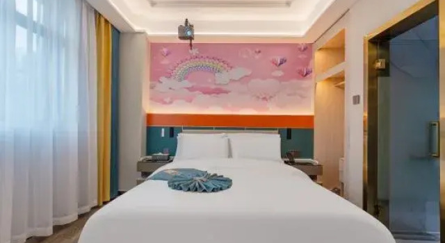 Люкс Superior c 1 комнатой Golden Palace Hotel (Huizhou West Lake Bus Terminal)