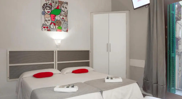 Трёхместный номер Standard с красивым видом из окна Hotel Palermo