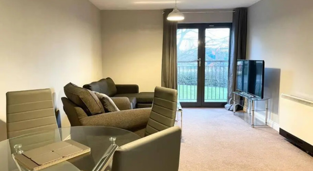 Апартаменты BEST PRICE! Huge 1 bed Apartment, City Centre, Single Beds or Super King, Sofabed & FREE SECURE PARKING