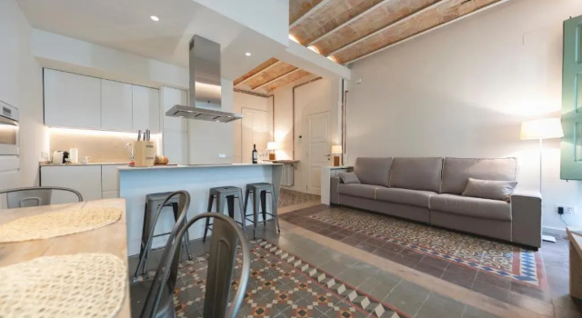 Bravissimo Mercaders, beautiful 3 bedroom apartment, Varaa Huoneisto Asunnot kohteessa Gironès, Huoneisto